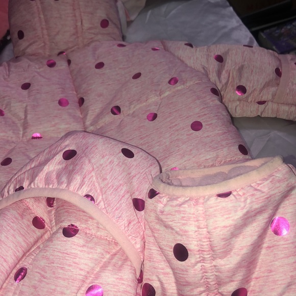 💗✨DKNY Pink and Fuchsia Polkadots Snowsuit ✨💕 - Picture 5 of 5